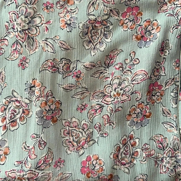 J Jill Flutter Sleeve Floral Print Blouse Size Medium Flirty Boho Breezy Summer - Picture 8 of 9